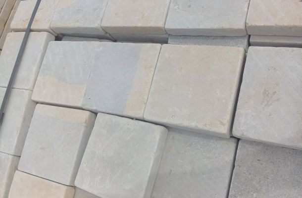seahaze mix limestone tumbled cobblestones driveway systems